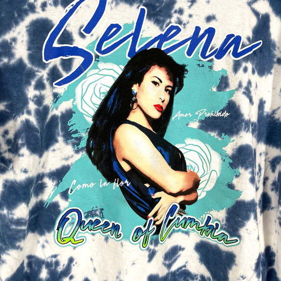 Selena Queen Of Cumbia Portrait Tie Dye T-Shirt Blue Size Large NWOT - Picture 4 of 5
